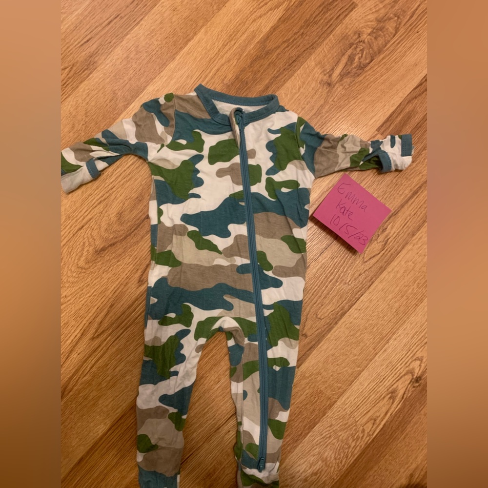 Kyte Baby Camo Footie 0-3